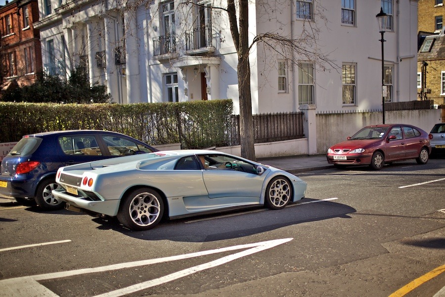 Cars gallery london